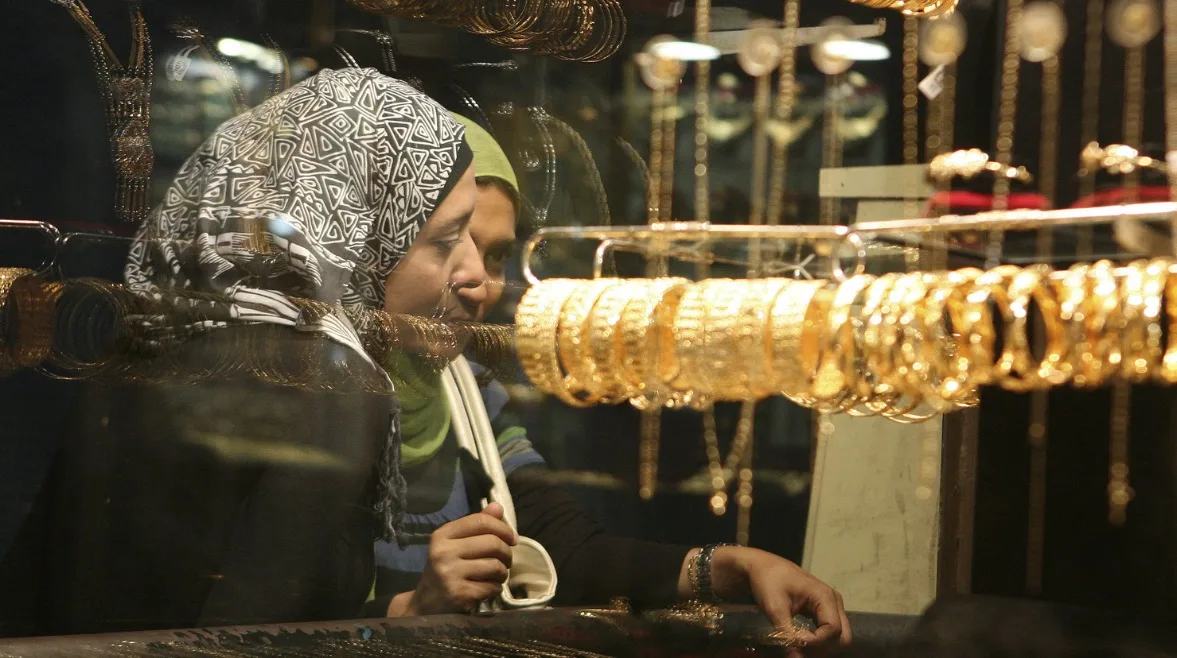 أسعار الذهب تنخفض في اليوم الأول من عيد الأضحى أسعار الذهب تنخفض في اليوم الأول من عيد الأضحى