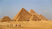عاجل.. الحكومة: زيادة نسبتها 25% في عدد السياح خلال الربع الأول من عام 2025
