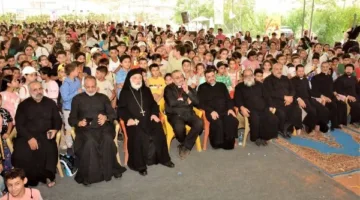 الأنبا باسيليوس يقود احتفالات اليوم العالمي للطفل في الإيبارشية