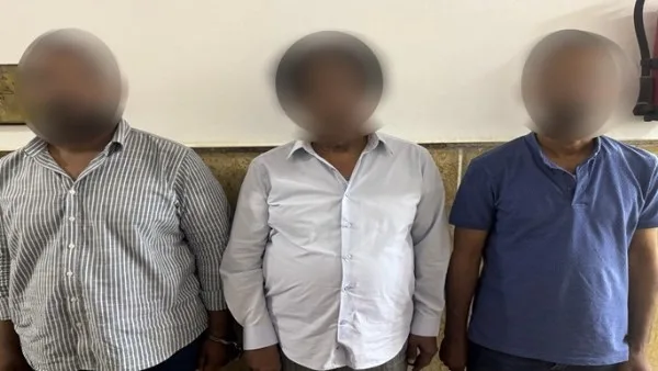الداخلية توضح ملابسات اقتحام ثلاثة أشخاص لمنزل سيدة في الجيزة الداخلية توضح ملابسات اقتحام ثلاثة أشخاص لمنزل سيدة في الجيزة