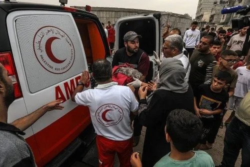 استشهاد 9 فلسطينيين جراء قصف الاحتلال الإسرائيلي على خان يونس ورفح استشهاد 9 فلسطينيين جراء قصف الاحتلال الإسرائيلي على خان يونس ورفح