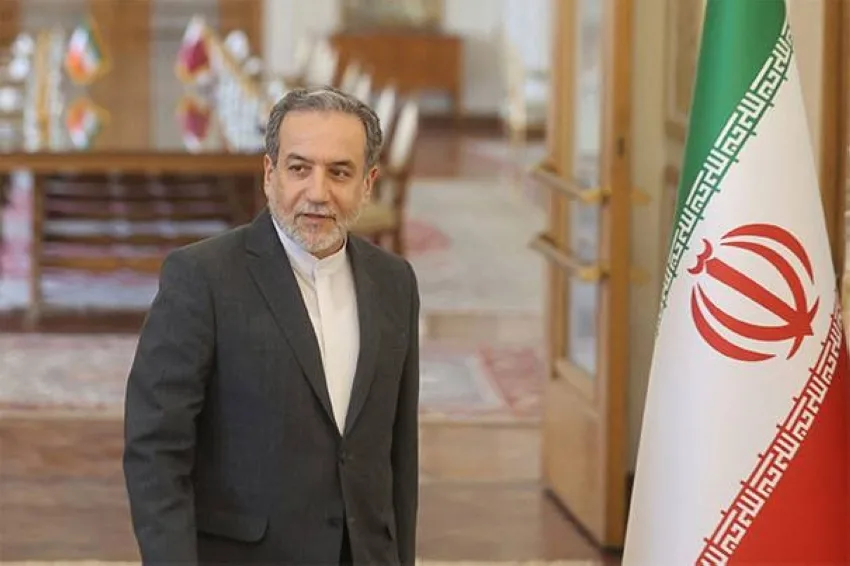 إيران تُنبه ألمانيا وفرنسا وبريطانيا بشأن التخصيب: سنواجههم بقوة إيران تُنبه ألمانيا وفرنسا وبريطانيا بشأن التخصيب: سنواجههم بقوة