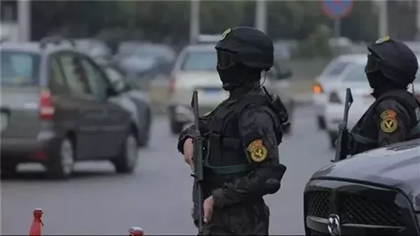 أحداث مثيرة في الليل: تفاصيل حادثة “كافيه التجمع” وقرار ضد “المسؤول الوهمي” بالعجوزة. أحداث مثيرة في الليل: تفاصيل حادثة “كافيه التجمع” وقرار ضد “المسؤول الوهمي” بالعجوزة.