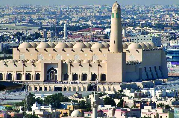 خطيب الجمعة في جامع الإمام: قطع الروابط الأسرية يؤدي إلى تفكك المجتمعات وتراجع مصادر الرزق خطيب الجمعة في جامع الإمام: قطع الروابط الأسرية يؤدي إلى تفكك المجتمعات وتراجع مصادر الرزق