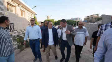محافظ أسيوط يشارك أهالي المحافظة احتفالات عيد الأضحى في نادي العاملين.