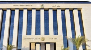 فرص العمل لذوي الهمم في وزارة العمل 2025: 3209 وظيفة برواتب مغرية