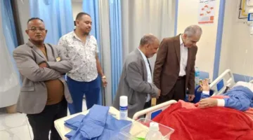 للتأكد من جودة الخدمة الطبية أثناء العيد.. رئيس جامعة أسوان يقوم بجولة في المستشفى الجامعي
