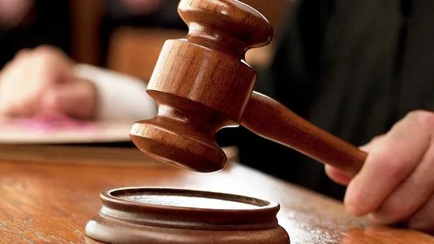 هل يسمح القانون بتوظيف الأقارب من الدرجة الأولى في مناصب رئاسية للموظفين؟ هل يسمح القانون بتوظيف الأقارب من الدرجة الأولى في مناصب رئاسية للموظفين؟