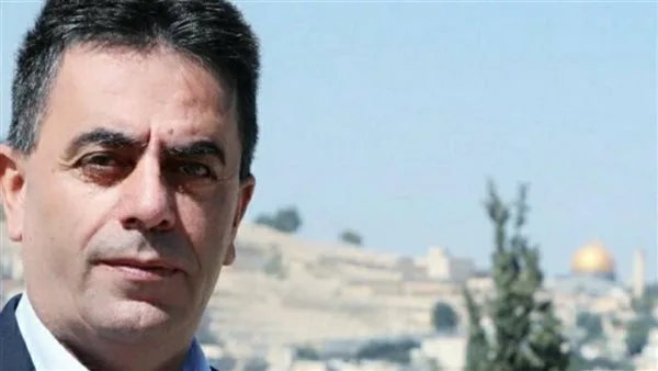 محلل فلسطيني: “احتفال وسط الإبادة” في ظل استمرار الهجوم الإسرائيلي محلل فلسطيني: “احتفال وسط الإبادة” في ظل استمرار الهجوم الإسرائيلي