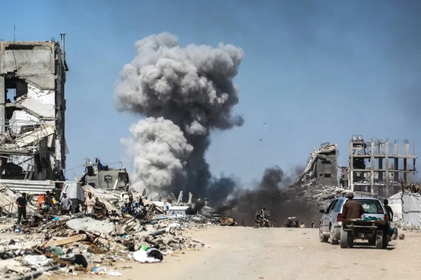 استشهاد أكثر من 15 فلسطينيًا جراء قصف إسرائيلي لمنزل في غزة