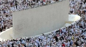 ما هو حكم التكبير أثناء رمي الحصى في الجمار؟.. إجابة د. نظير عياد