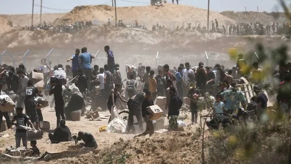 مؤسسة غزة الإنسانية: ضغوطات من حماس تضطرنا لتجميد المساعدات في القطاع مؤسسة غزة الإنسانية: ضغوطات من حماس تضطرنا لتجميد المساعدات في القطاع