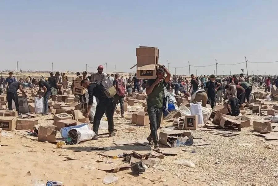 “الأونروا”: طريقة توزيع المساعدات في غزة تشكل دعوة للموت “الأونروا”: طريقة توزيع المساعدات في غزة تشكل دعوة للموت