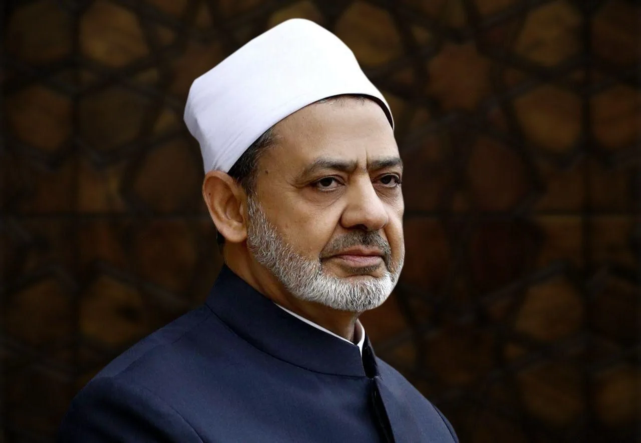 شيخ الأزهر يقدم التهاني لخادم الحرمين الشريفين وولي العهد السعودي بمناسبة نجاح موسم الحج شيخ الأزهر يقدم التهاني لخادم الحرمين الشريفين وولي العهد السعودي بمناسبة نجاح موسم الحج