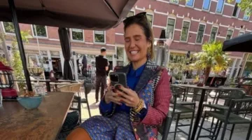 هنا شيحة تحتفل بعيد الأضحى في الخارج