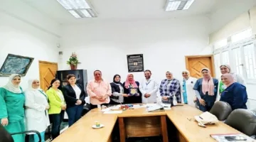 مدير مستشفيات الإسكندرية يقوم بجولة في مستشفى شرق المدينة