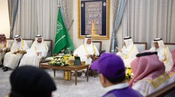 نائب أمير مكة يستعرض إنجازات وزارة الحج والدفاع المدني