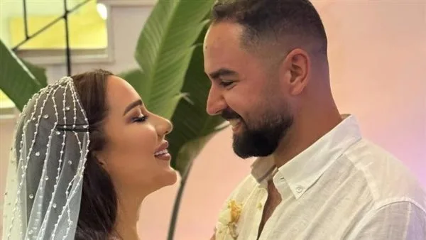 راقص “هيب هوب” انطلق عبر يوتيوب.. من هو أحمد شامل زوج أسما شريف منير؟ راقص “هيب هوب” انطلق عبر يوتيوب.. من هو أحمد شامل زوج أسما شريف منير؟