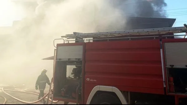إخماد حريق اندلع في مبنى بالجمالية