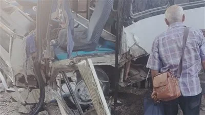 وفاة وإصابة 14 فردًا في حادث مروع بالشرقية وفاة وإصابة 14 فردًا في حادث مروع بالشرقية