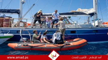 إسرائيل تُرحّل النشطاء المتبقين من سفينة “مادلين” إلى الأردن استعداداً لنقلهم.