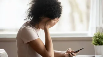 تهاني في محكمة الأسرة: اخلعوني، سئمت من تحكمات شقيقة زوجي