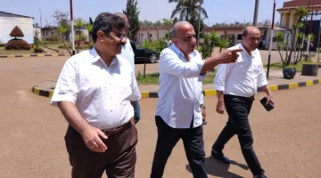 وزير الكهرباء يحتفل بالعيد الثالث مع موظفي محطة توليد أبو قير الجديدة
