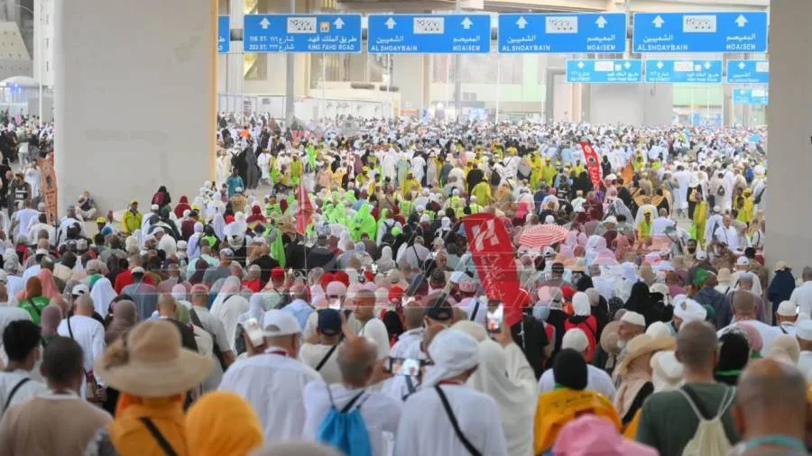بعثة حج الجمعيات الأهلية تراقب إقامة الحجاج في منى خلال أيام التشريق. بعثة حج الجمعيات الأهلية تراقب إقامة الحجاج في منى خلال أيام التشريق.