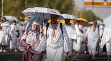 الحجاج ‘المتعجلون’ يختتمون رحلتهم بأداء طواف الوداع (فيديو)