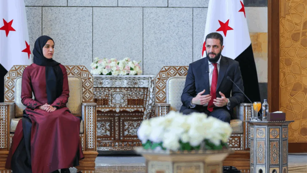 الشرع يتحدث عن زوجته: “تألمت معي وعشنا في الكهوف” الشرع يتحدث عن زوجته: “تألمت معي وعشنا في الكهوف”
