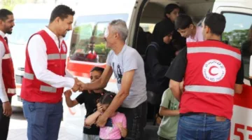 الهلال الأحمر التركي يرسل تهاني عيد الأضحى للأطفال الفلسطينيين