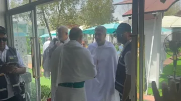 وزير السياحة يختتم مناسك الحج مع الحجاج المتعجلين ويواصل متابعة موسم الحج السياحي ميدانيًا.