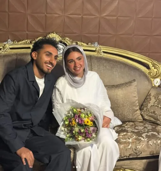 لاعب الزمالك أحمد حمدي يشارك فرحة خطوبته لاعب الزمالك أحمد حمدي يشارك فرحة خطوبته