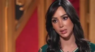 ما زالت في المستشفى.. بسمة بوسيل تناشد الجمهور بالدعاء لابنها آدم