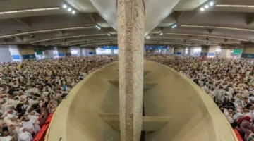 حجاج بيت الله ينهون رمي الجمرات في اليوم الثالث من أيام التشريق