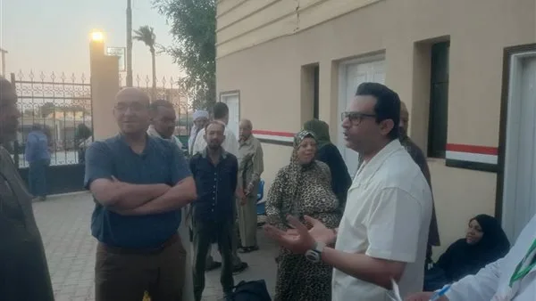 جولة ميدانية لـ ‘صحة سوهاج’ في اليوم الرابع للعيد.. مكافآت للمتفوقين وإجراءات ضد الغائبين جولة ميدانية لـ ‘صحة سوهاج’ في اليوم الرابع للعيد.. مكافآت للمتفوقين وإجراءات ضد الغائبين