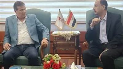 وزير الزراعة يتناول مع محافظ سوهاج طرق تحسين التنمية الزراعية ومساندة الفلاحين وزير الزراعة يتناول مع محافظ سوهاج طرق تحسين التنمية الزراعية ومساندة الفلاحين
