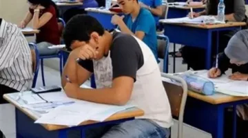 تحميل حلول نماذج الصف الثالث الثانوي 2025 في موضوعي اللغة الإنجليزية والفيزياء