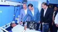 وزير الزراعة يلتقي مسؤول حماية الأراضي المصاب في سوهاج ويعلن ترقية ومكافأة له