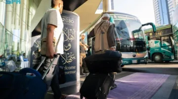 بعد انتهاء فريضة الحج.. ضيوف برنامج خادم الحرمين الشريفين للحج يتجهون إلى المدينة المنورة