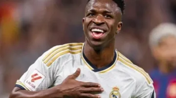ريال مدريد يعلن عن توقيت إعلان تمديد عقد فينيسيوس.. صفقة قد ترفعه لأعلى راتب في الفريق!