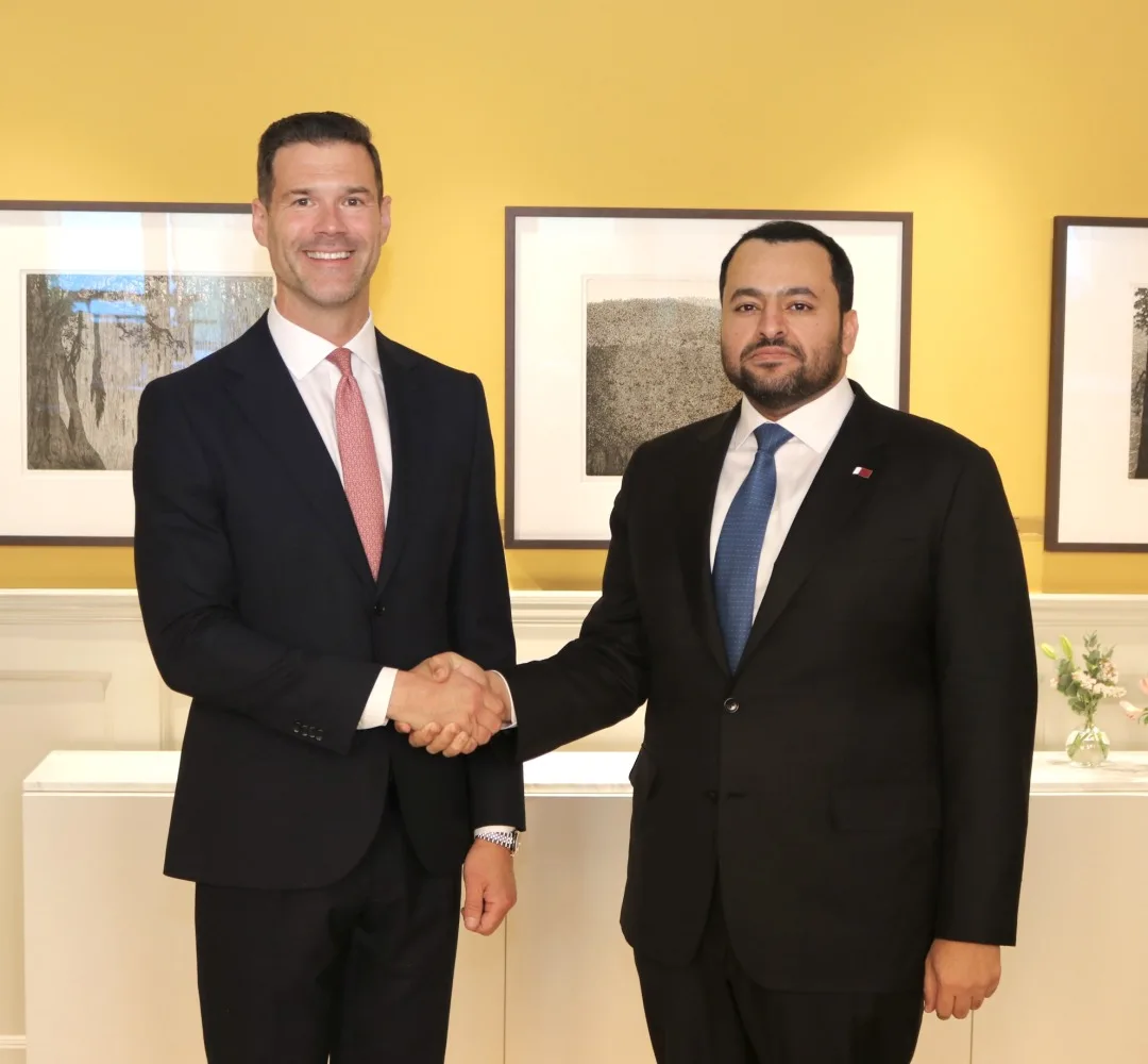وزير الدولة للشؤون الخارجية يلتقي وزير الهجرة السويدي وزير الدولة للشؤون الخارجية يلتقي وزير الهجرة السويدي