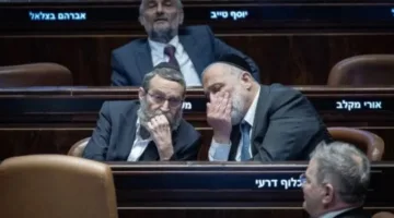 نتنياهو يسعى لتأجيل التصويت على حل الكنيست عبر تقديم مجموعة من مشاريع القوانين للهروب من الأزمة