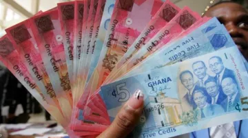 عملة غانا تبلغ ذروتها عالمياً بزيادة 50% أمام الدولار في عام 2025