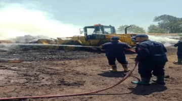 محافظ الغربية يعلن إطفاء حريق شونة الكتان في شبراملس بالكامل.