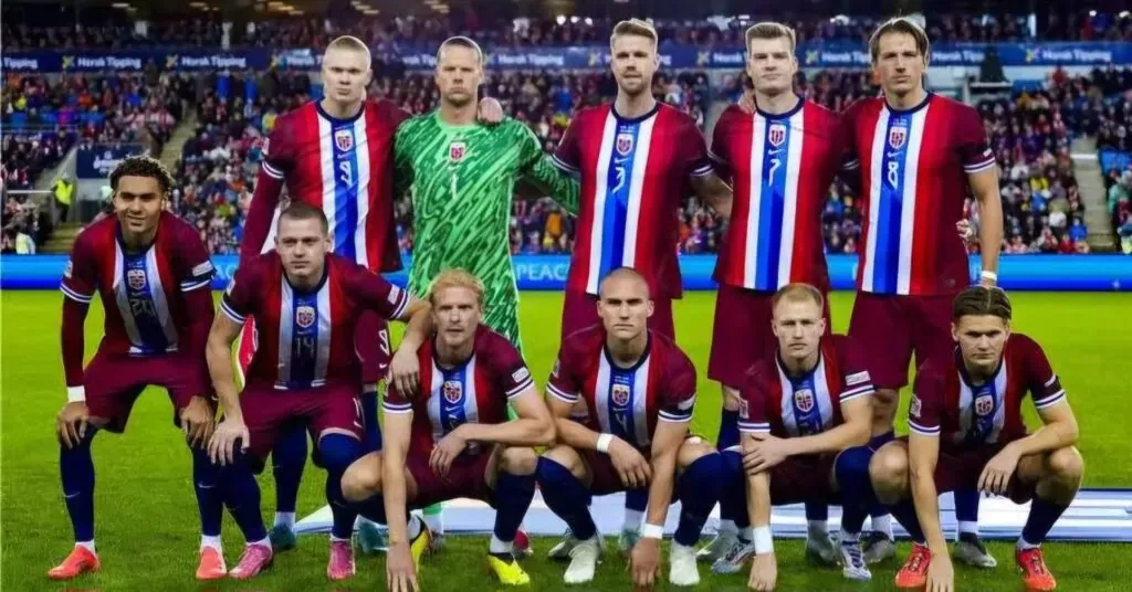 هالاند يتألق في التشكيلة المنتظرة للمنتخب النرويجي لمباراة أستونيا هالاند يتألق في التشكيلة المنتظرة للمنتخب النرويجي لمباراة أستونيا