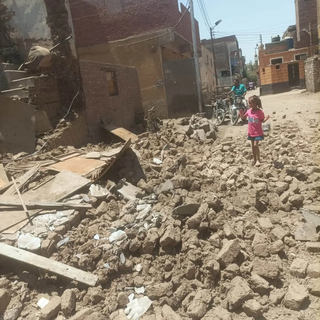 انهار منزلان في كوم أمبو بأسوان دون وقوع إصابات بشرية انهار منزلان في كوم أمبو بأسوان دون وقوع إصابات بشرية