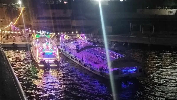 الكورنيش والزوارق النيلية وجهة المواطنين خلال عيد الأضحى (بث مباشر) الكورنيش والزوارق النيلية وجهة المواطنين خلال عيد الأضحى (بث مباشر)