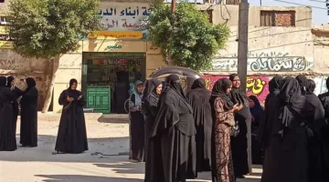 «دخل المستشفى لعلاج البواسير وخرج جثة».. دفن شاب في المحلة الكبرى (صور)