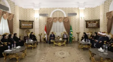 محافظ المنيا يرحب بالمعزين بمناسبة عيد الأضحى في المقر الرسمي للإدارة